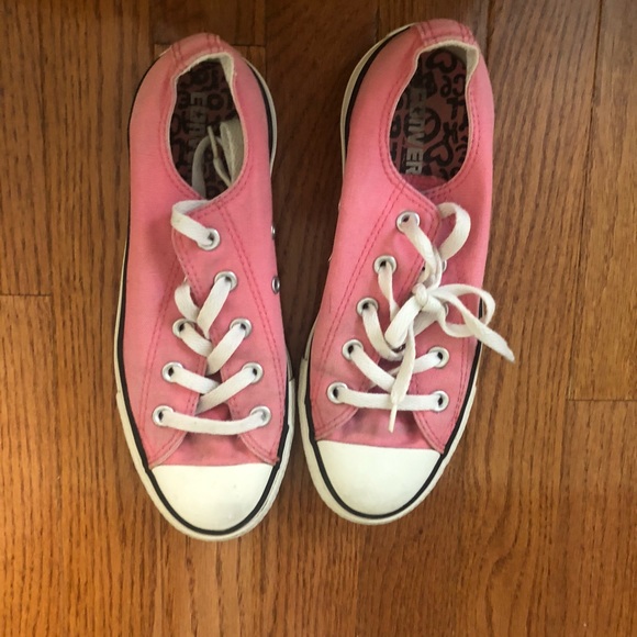 Women’s pink converse - Picture 2 of 5